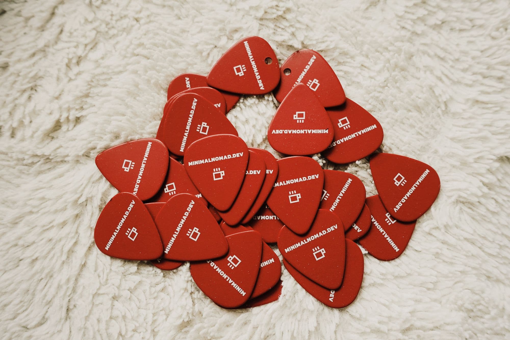 minimalnomad.dev Custom Guitar Picks Order